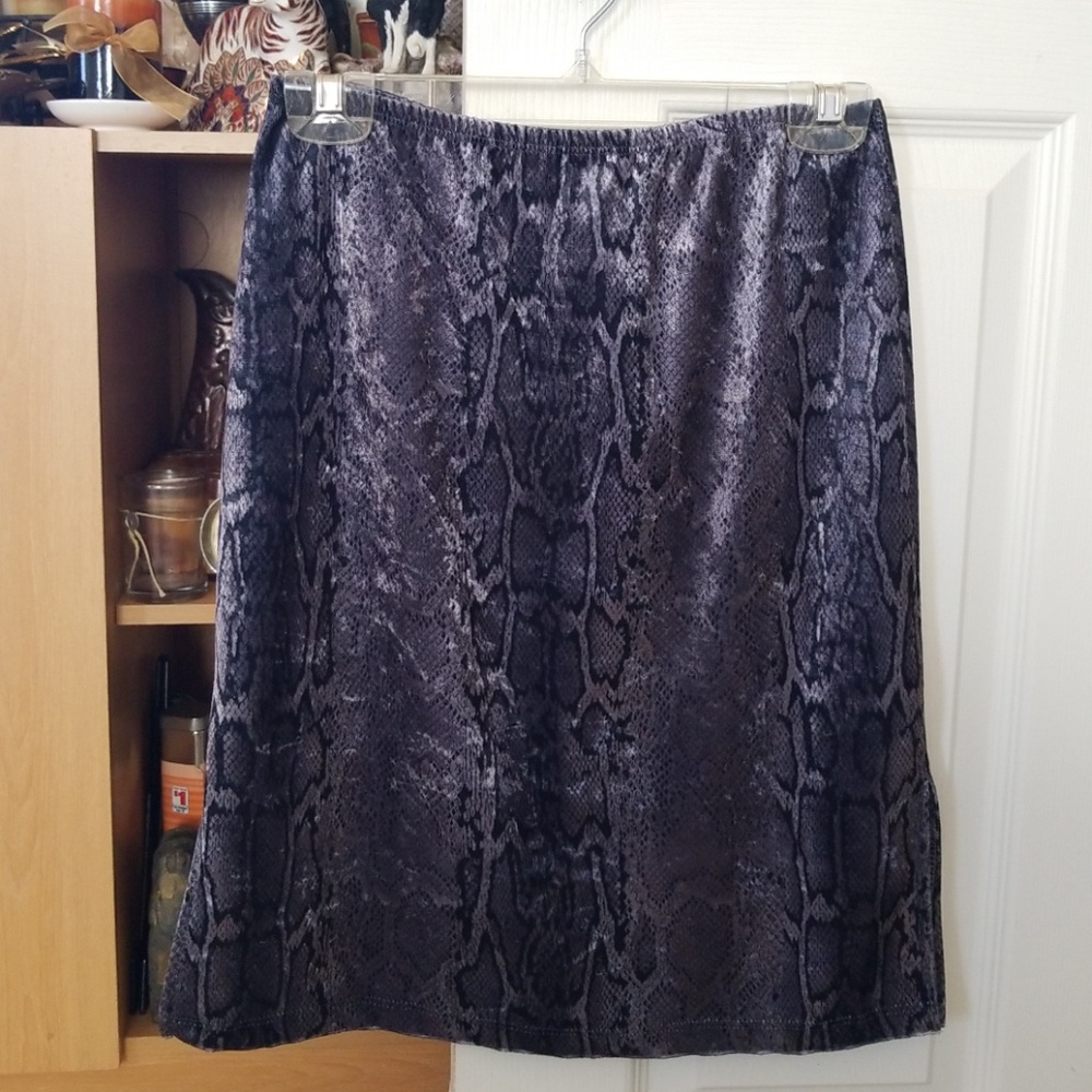 Perfect snakeskin skirt- trending for fall 2019